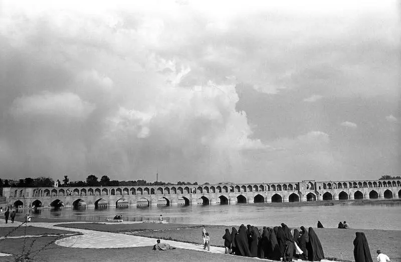 Women walking in Isphahan